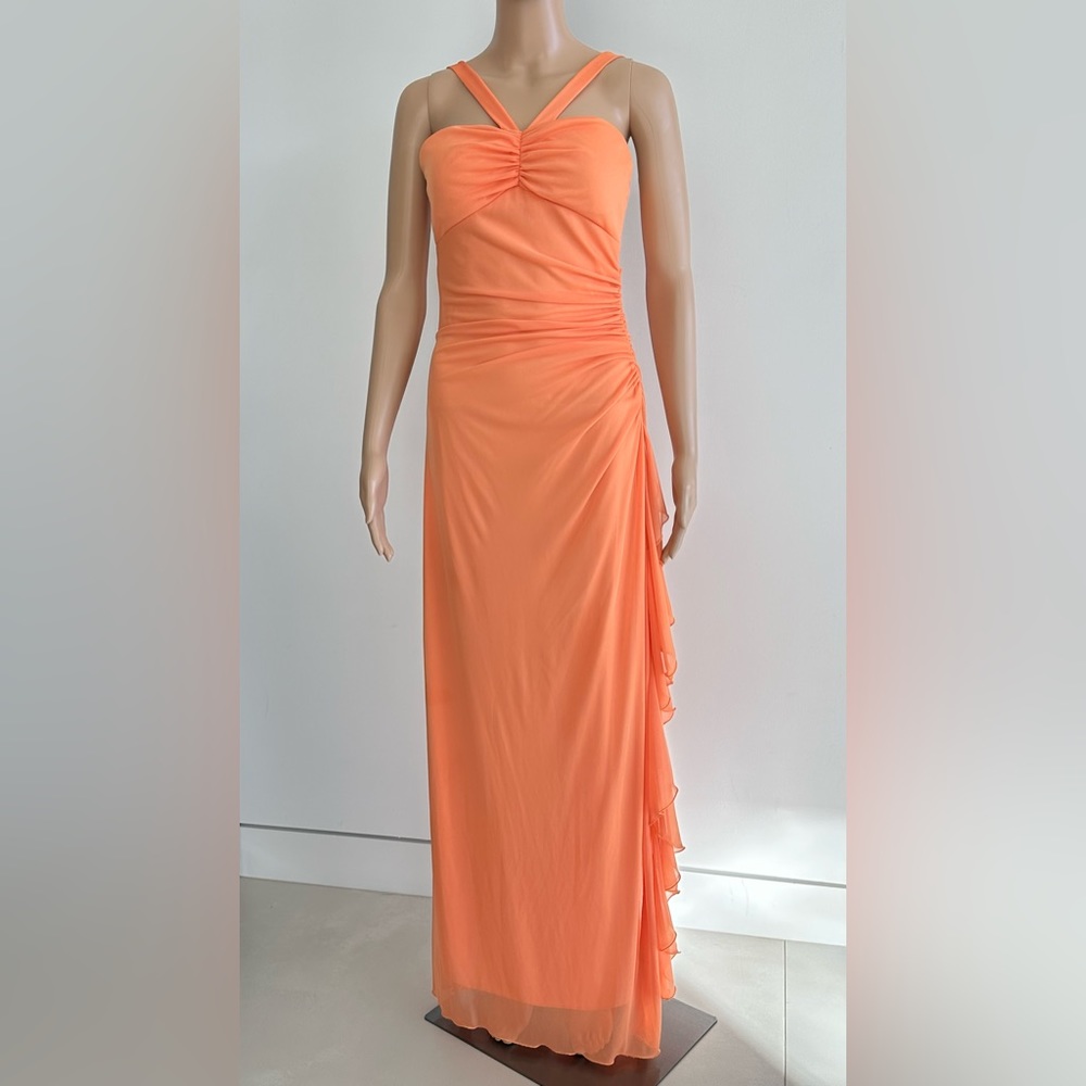Beautiful maxi dress in peach color, size small, pre-owned/ great condition!